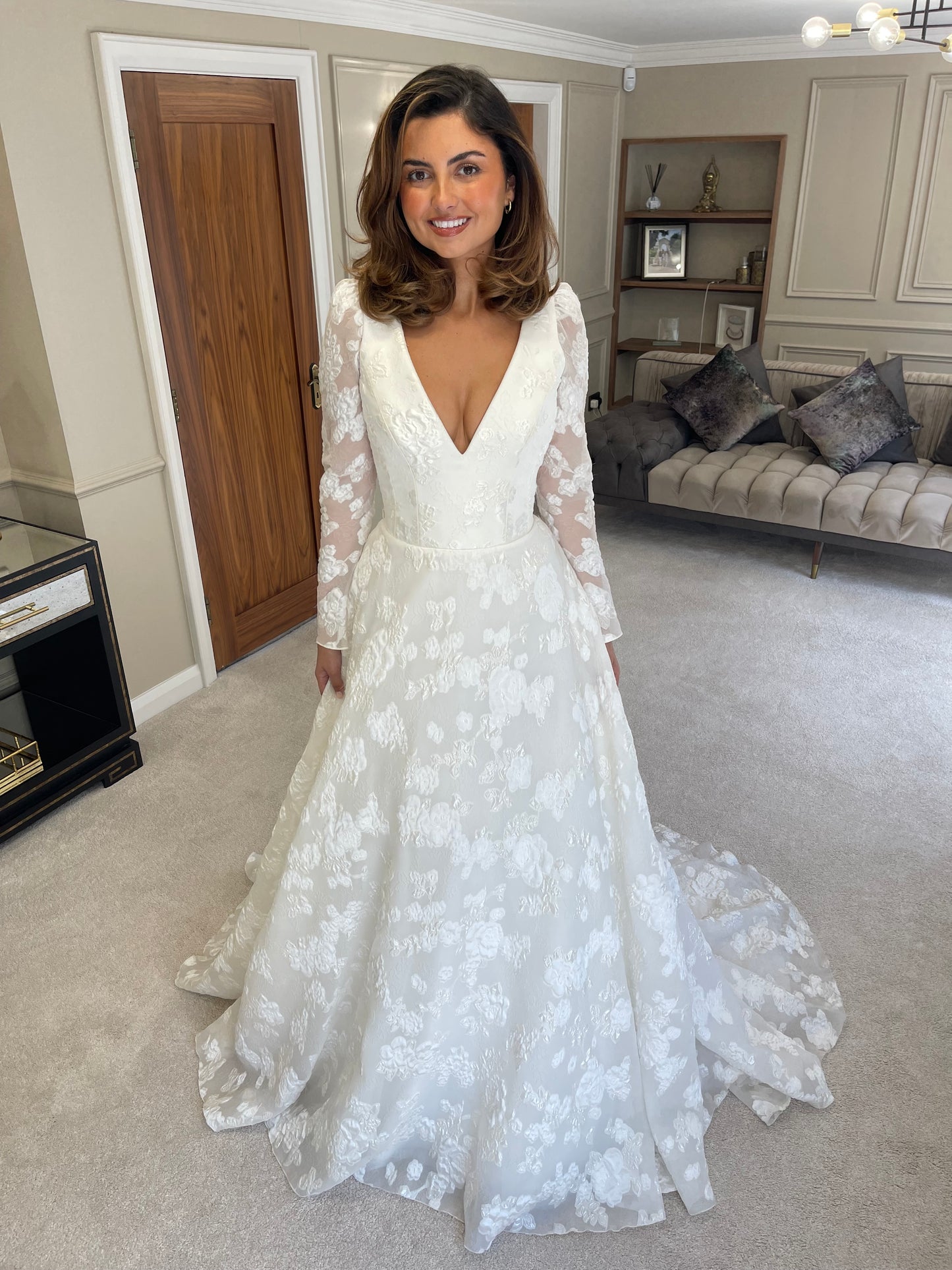 SUZANNE NEVILLE CONNAUGHT - 2023 WEDDING DRESS