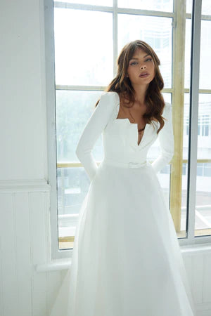 SUZANNE NEVILE CONDRAD WEDDING DRESS