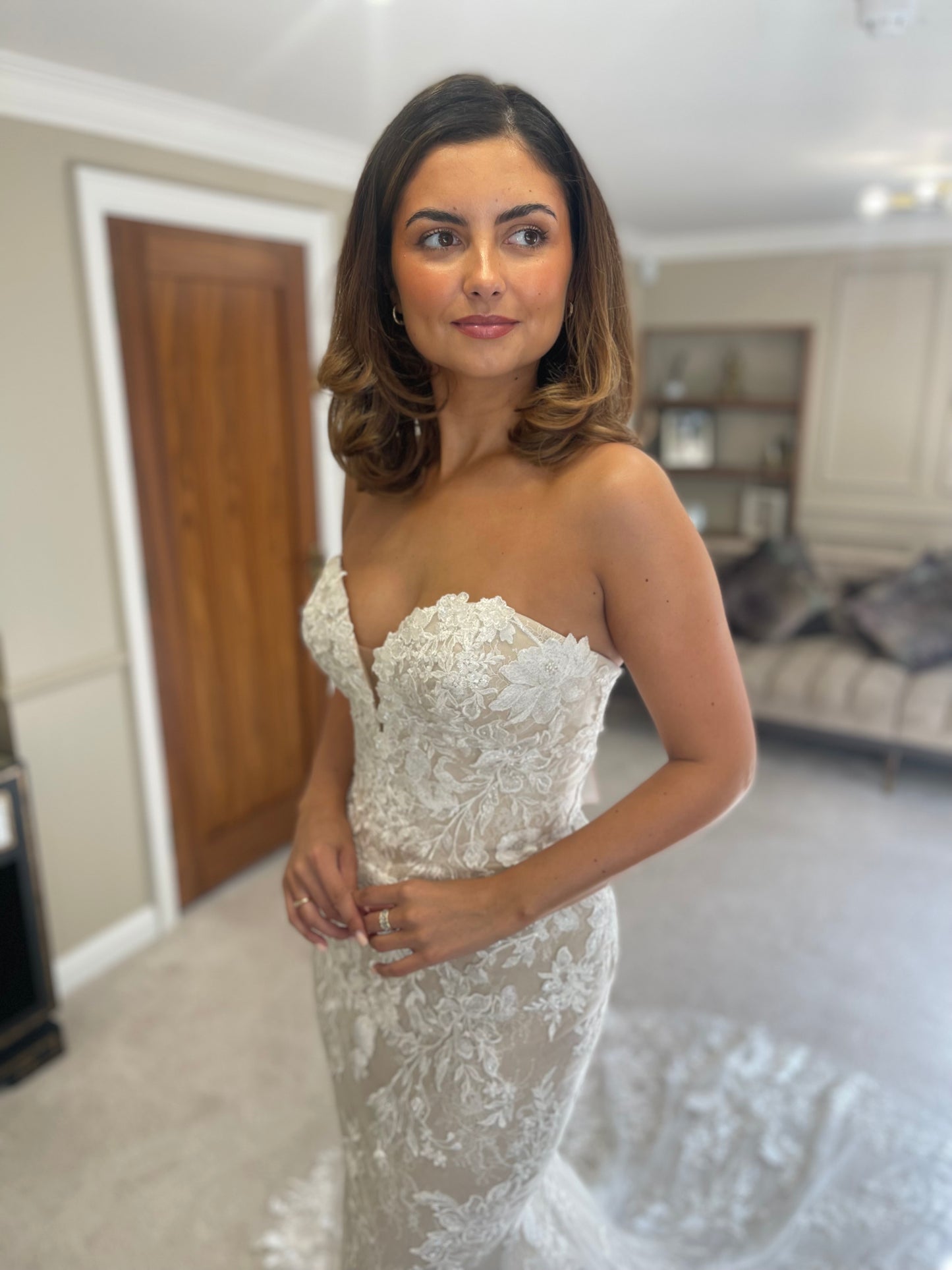 ELYSEE ATELIER MERCIER LACE WEDDING DRESS
