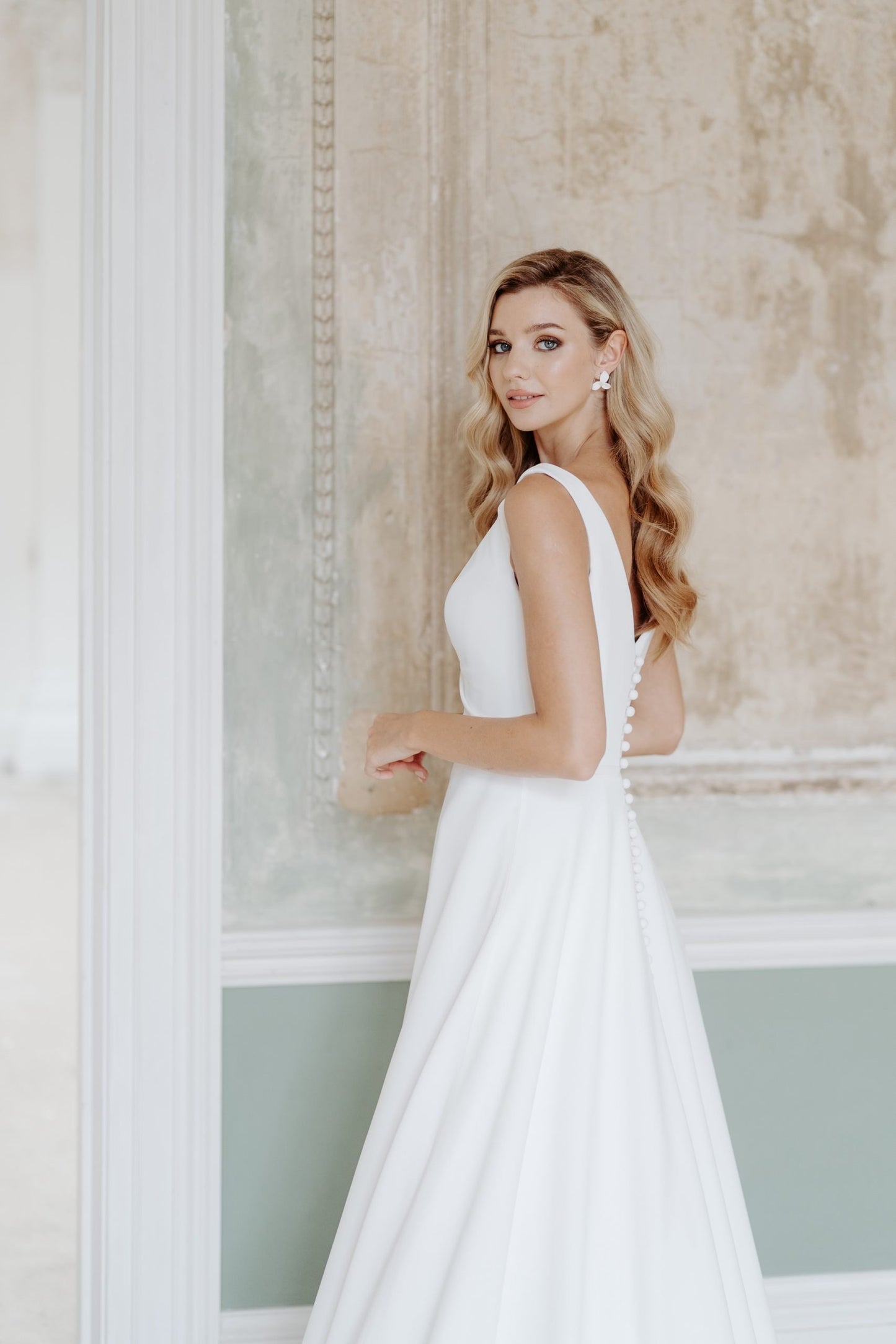 SUZANNE NEVILLE LANESBOROUGH WEDDING DRESS - 2023