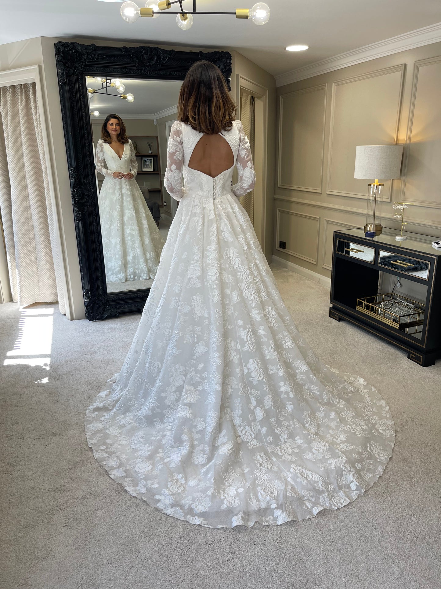 SUZANNE NEVILLE CONNAUGHT - 2023 WEDDING DRESS