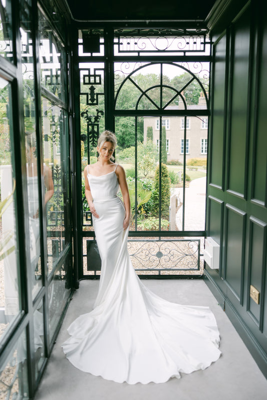 AVENUE BY JOSEPHINE SCOTT PEARLA WEDDING DRESS