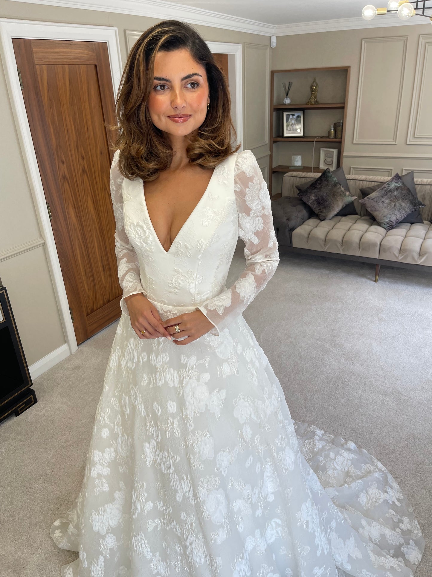 SUZANNE NEVILLE CONNAUGHT - 2023 WEDDING DRESS