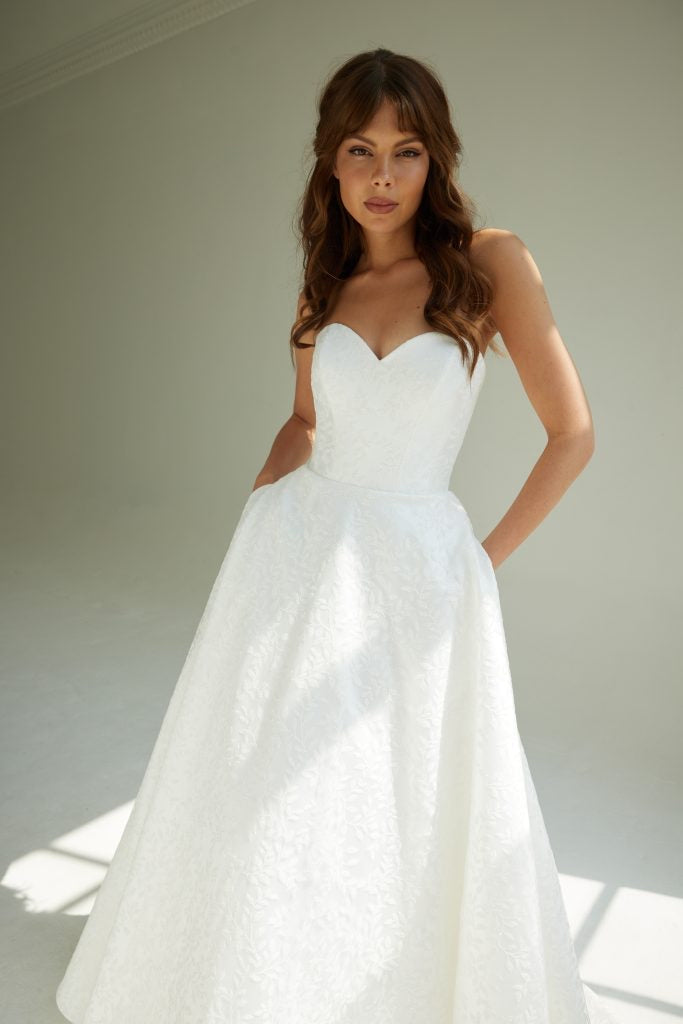SUZANNE NEVILLE 2023 WALDORF WEDDING DRESS