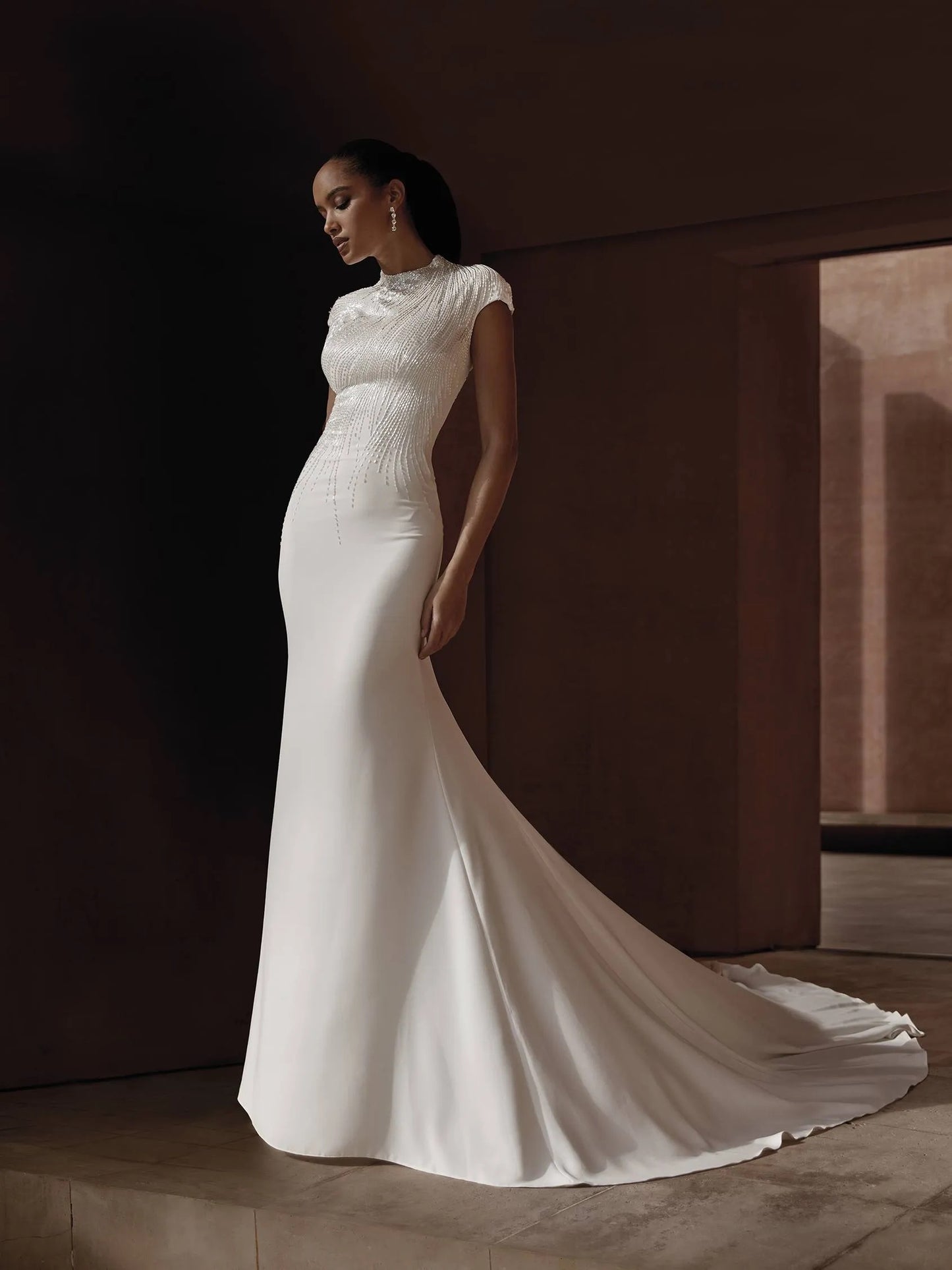 PRONOVIAS NIHI KEYHOLE BACK WEDDING DRESS - 2024