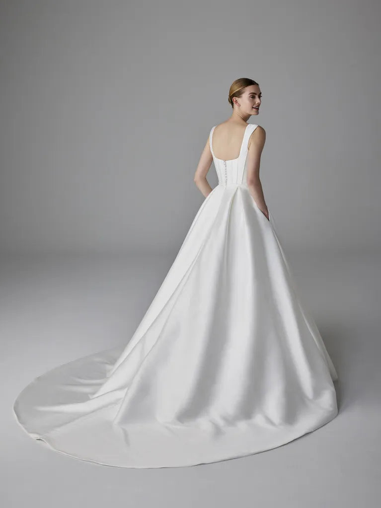 PRONOVIAS ALPHOSINE 2025 WEDDING DRESS