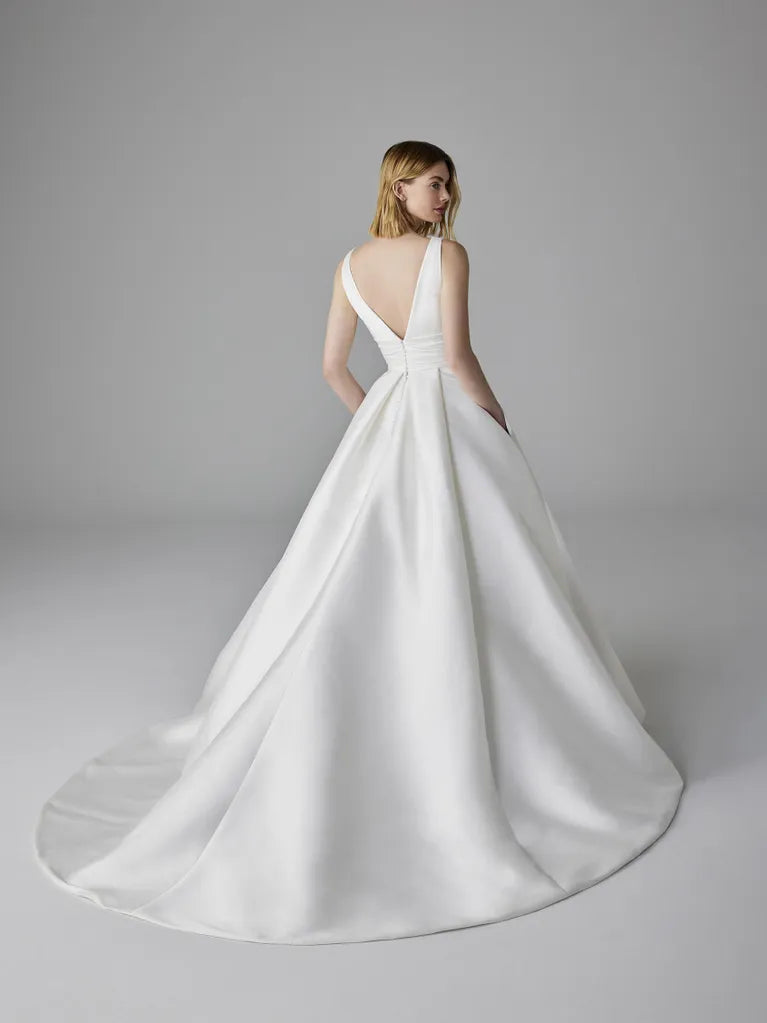 LUMINEUSE PRONOVIAS - 2025 WEDDING DRESS