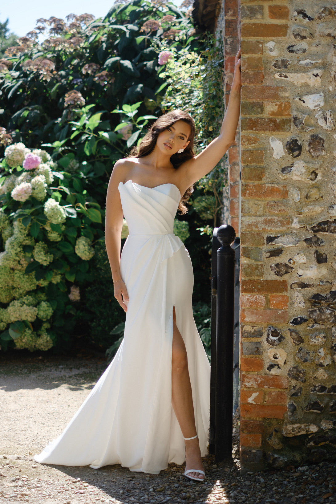 SUZANNE NEVILLE 2025 BUTTERCUP WEDDING DRESS SUZANNE NEVILLE 2025 BUTTERCUP WEDDING DRESS