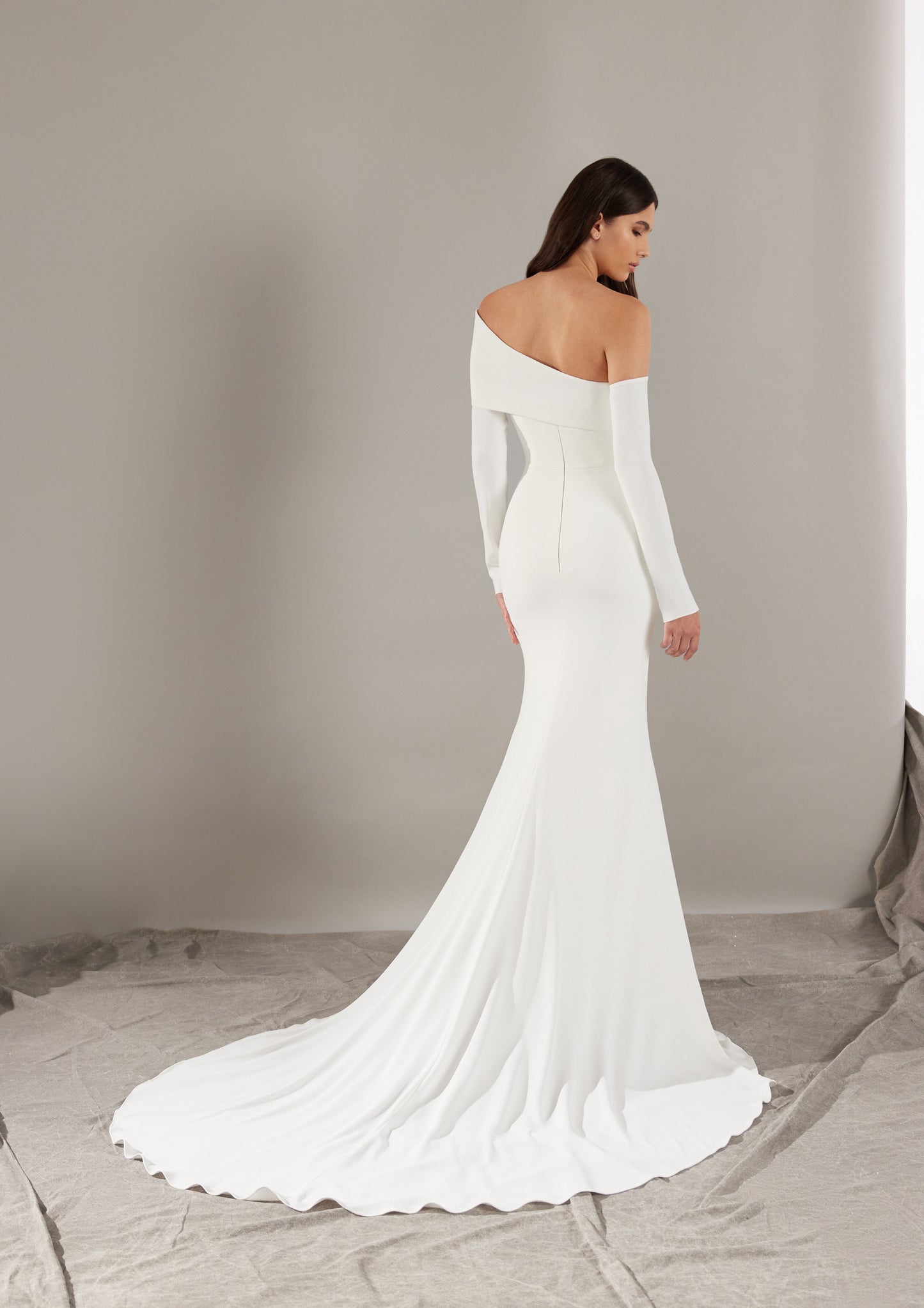 PRONOVIAS RUSTY ASYMMETRICAL NECKLINE WEDDING DRESS - 2025