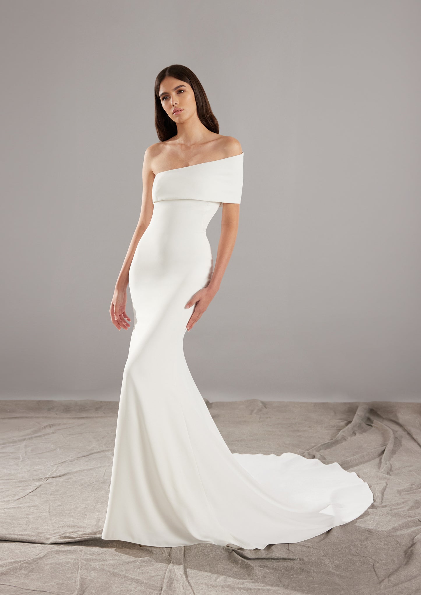 PRONOVIAS RUSTY ASYMMETRICAL NECKLINE WEDDING DRESS - 2025
