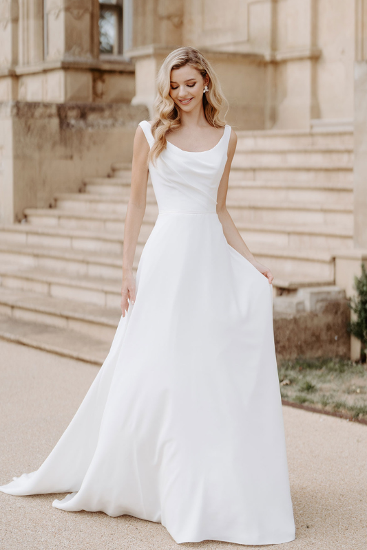 Suzanne Neville Lanesborough Wedding Dress