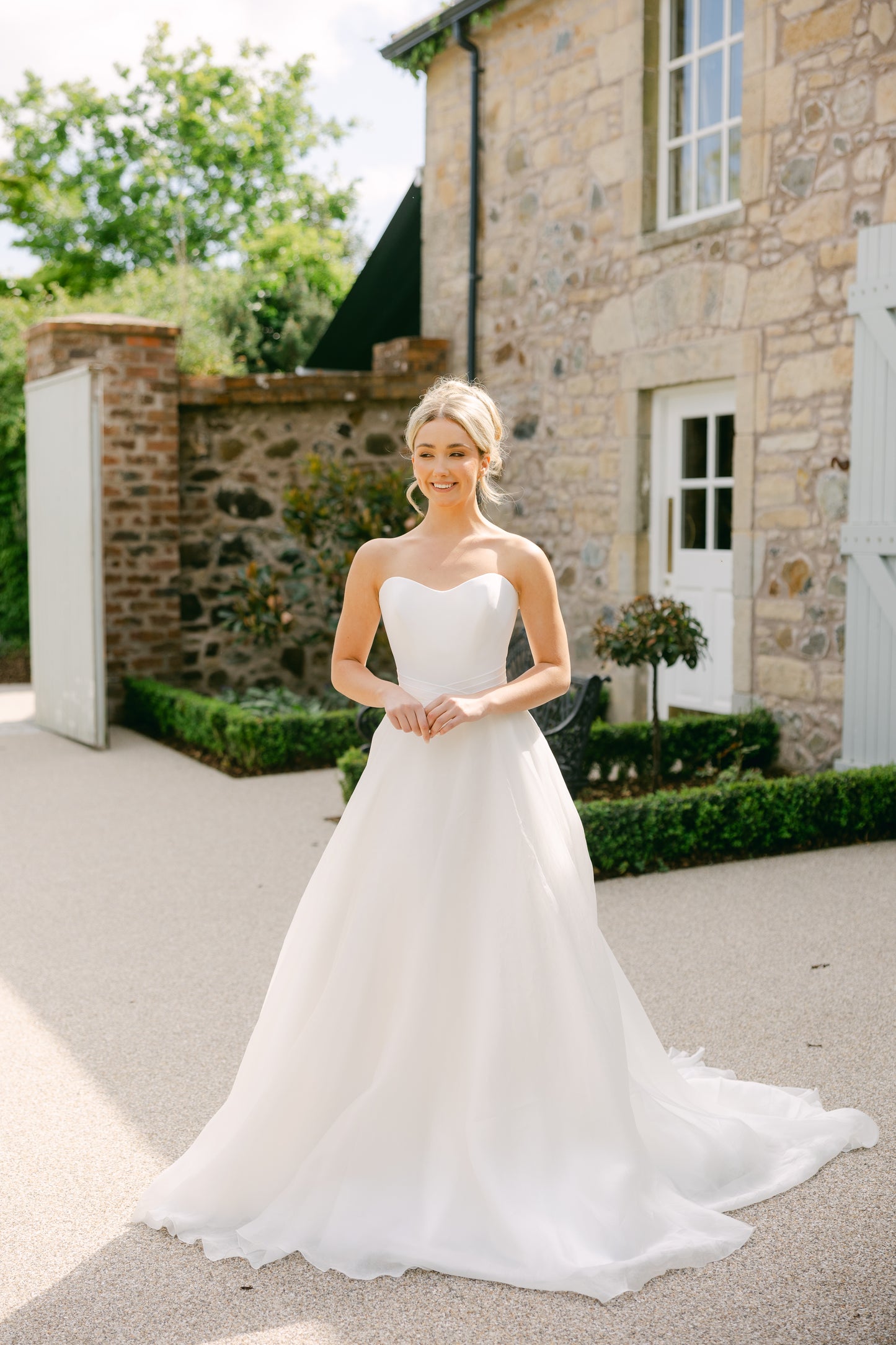 SUZANNE NEVILLE 2025 MILTONIA WEDDING DRESS