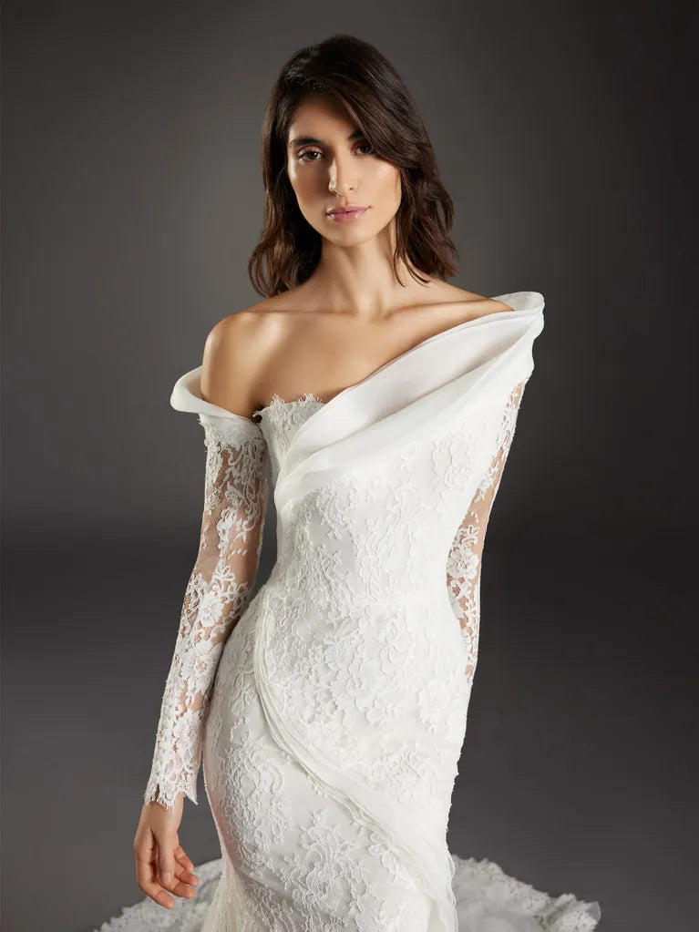 PRONOVIAS DOMENECH LACE MERMAID WEDDING DRESS - 2025