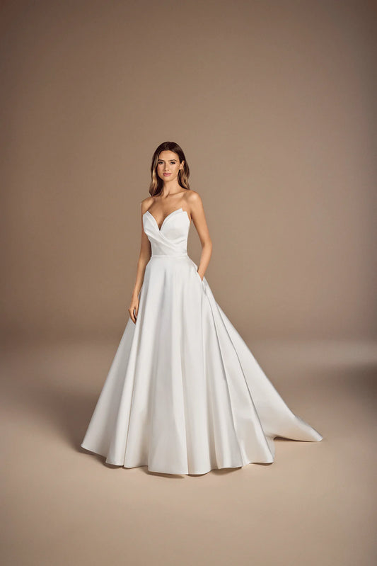 SUZANNE NEVILLE 2024 ELGAR WEDDING DRESS