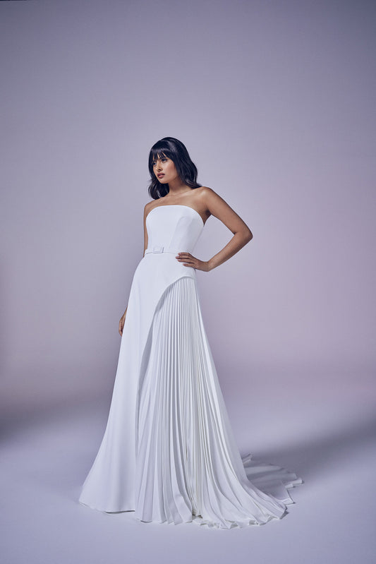 SUZANNE NEVILLE 2021 GIOVANNA WEDDING DRESS