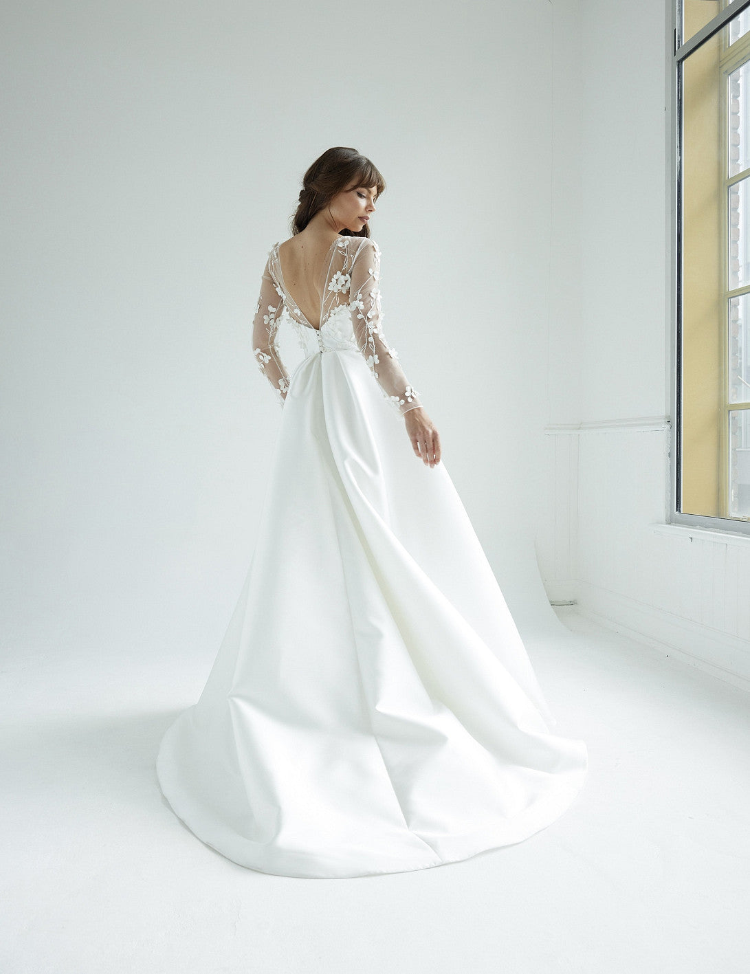 SUZANNE NEVILLE GOLDENER FULL SKIRT WEDDING DRESS - 2023
