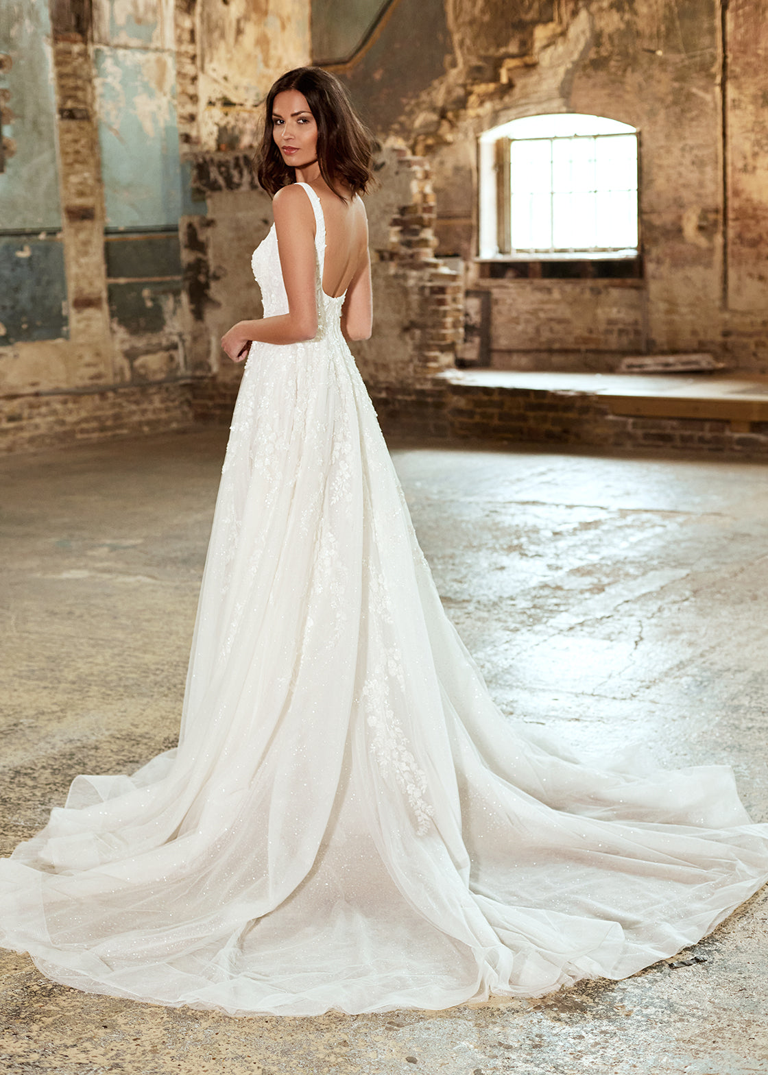 DANDO LONDON 2024 5TH AVENUE WEDDING DRESS