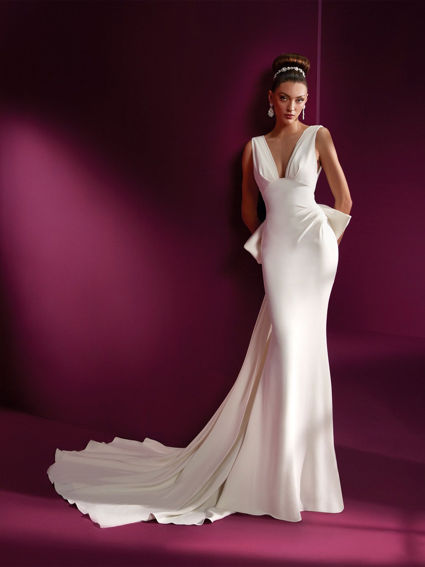 Pronovias Ofelia Plunging Sweetheart Neckline Wedding Dress