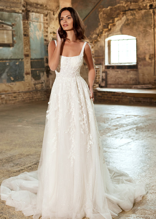DANDO LONDON 2024 5TH AVENUE WEDDING DRESS