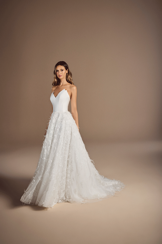 SUZANNE NEVILLE 2924 RODRIGO WEDDING DRESS