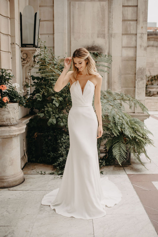 SUZANNE NEVILLE 2024 CACCINI WEDDING DRESS