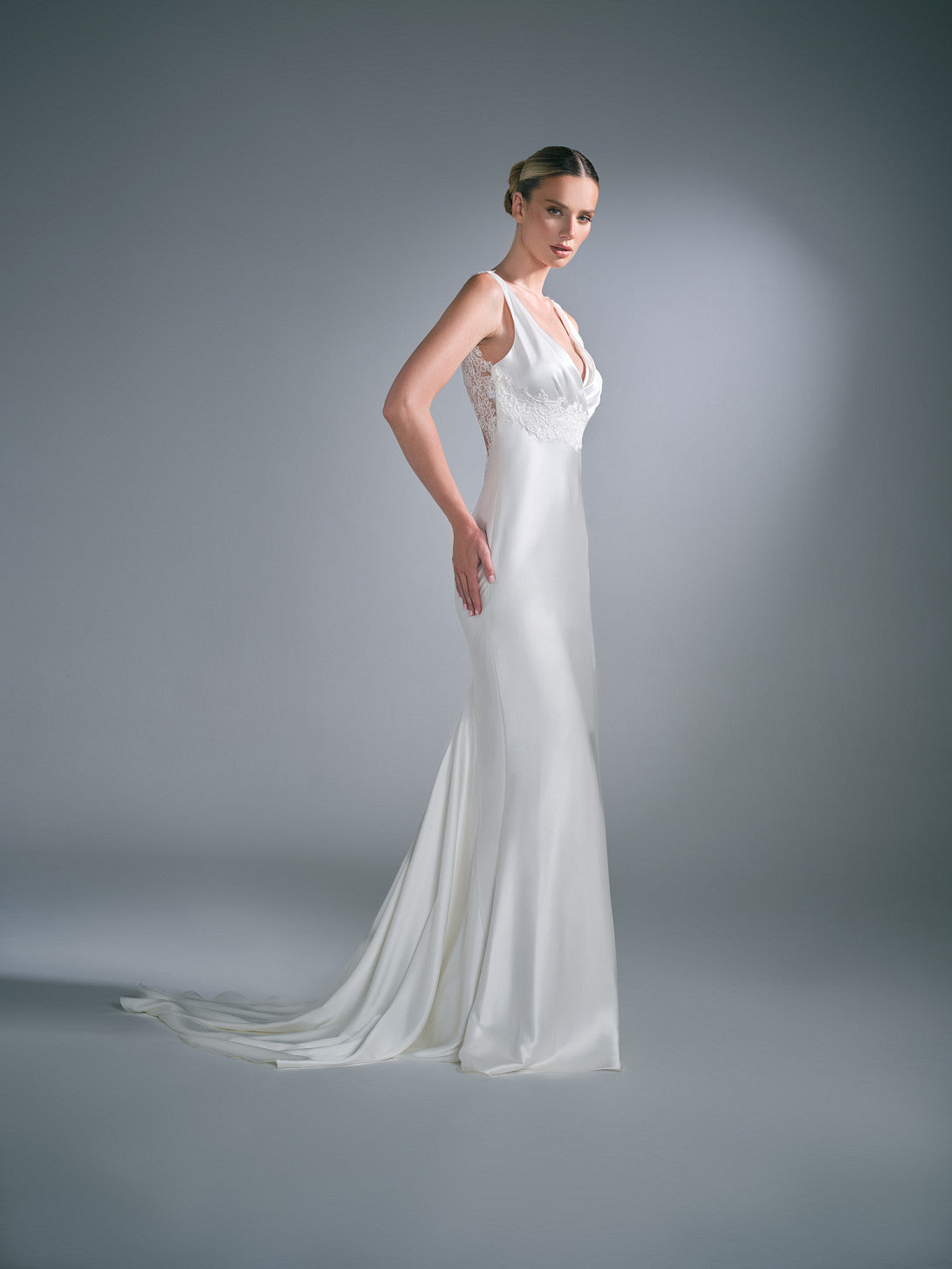 SUZANNE NEVILLE 2027 IONA WEDDING DRESS