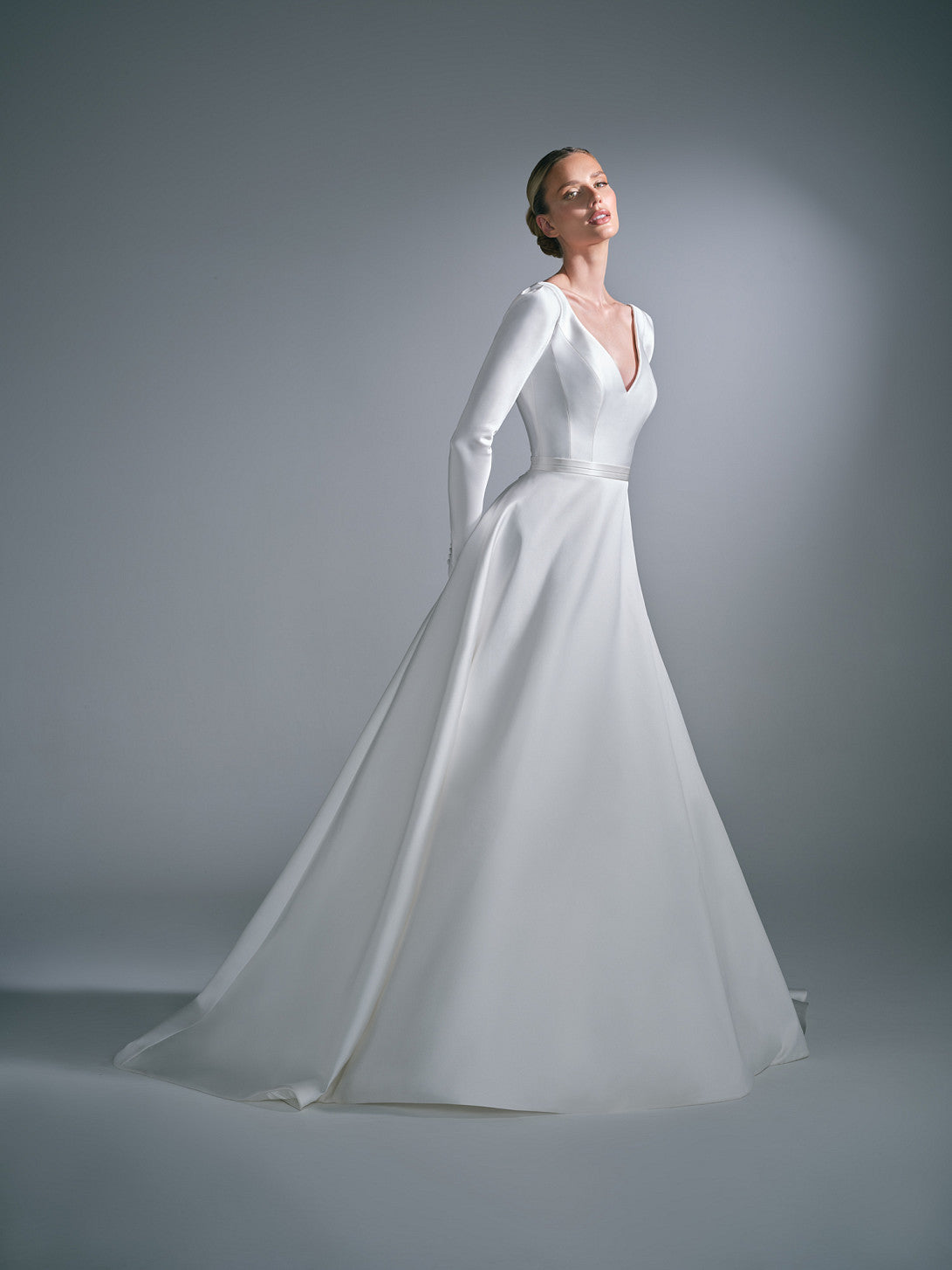 SUZANNE NEVILLE 2027 OLEA WEDDING DRESS