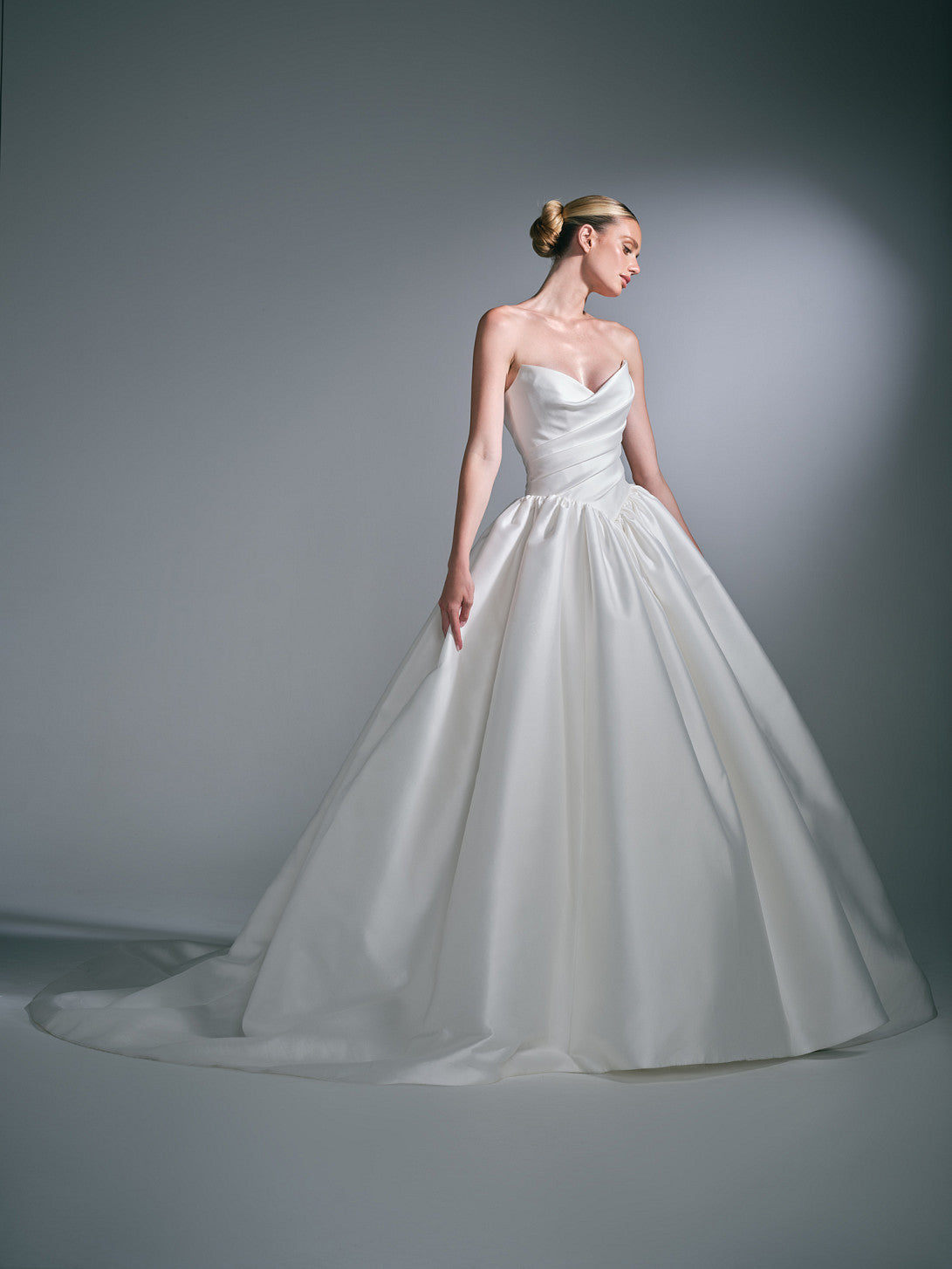 SUZANNE NEVILLE 2027 SORAYA WEDDING DRESS