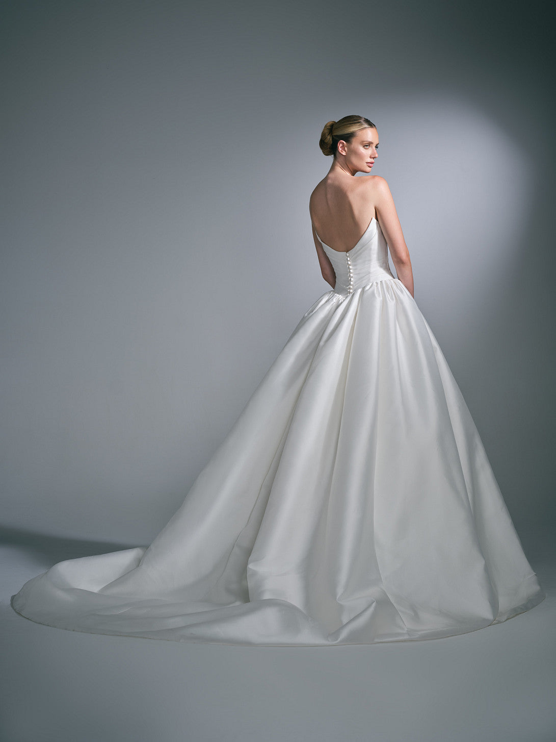 SUZANNE NEVILLE 2027 SORAYA WEDDING DRESS