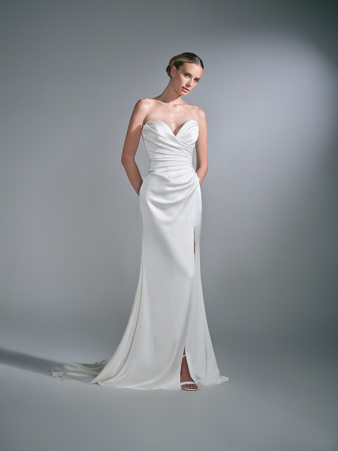 SUZANNE NEVILLE 2027 LORENTO WEDDING DRESS