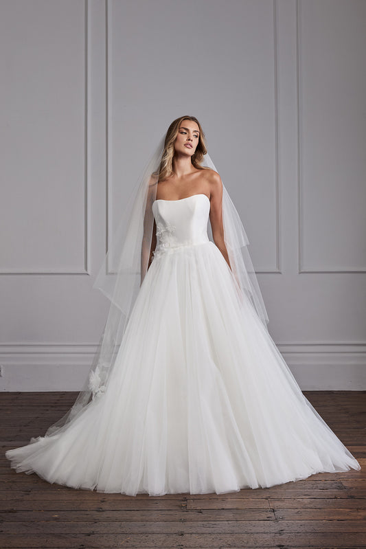 SUZANNE NEVILLE 2026 ROSELLE WEDDING DRESS