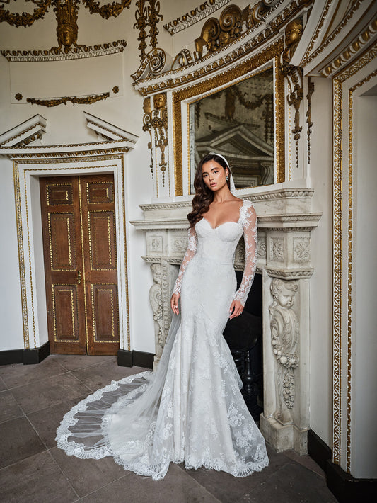 SUZANNE NEVILLE 2026 SOLENNE WEDDING DRESS