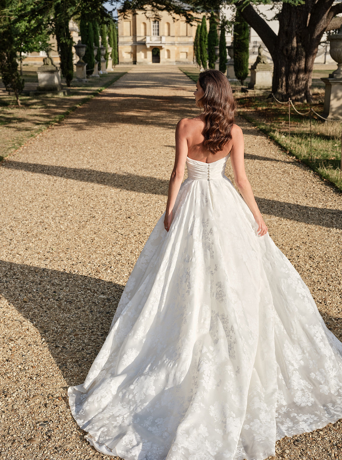 SUZANNE NEVILLE 2026 BEAUTIFUL WEDDING DRESS