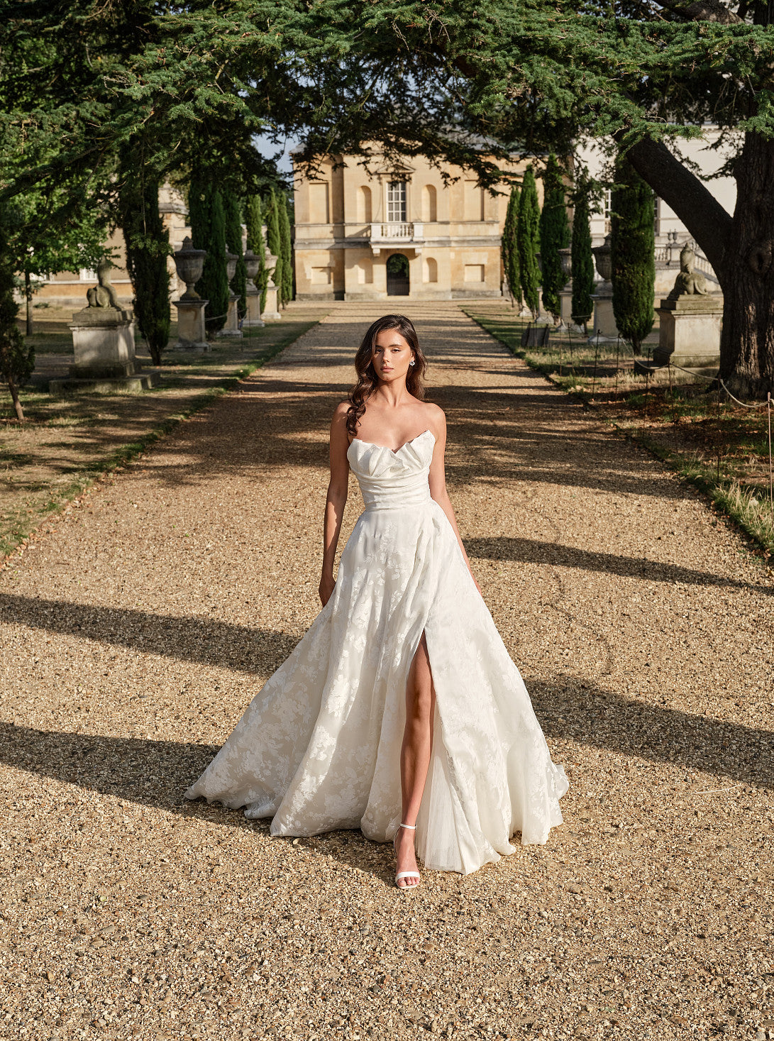SUZANNE NEVILLE 2026 BEAUTIFUL WEDDING DRESS