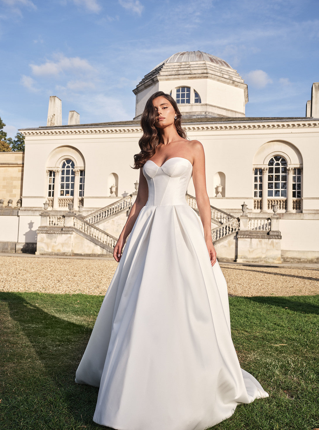 SUZANNE NEVILLE 2026 SELOURA WEDDING DRESS