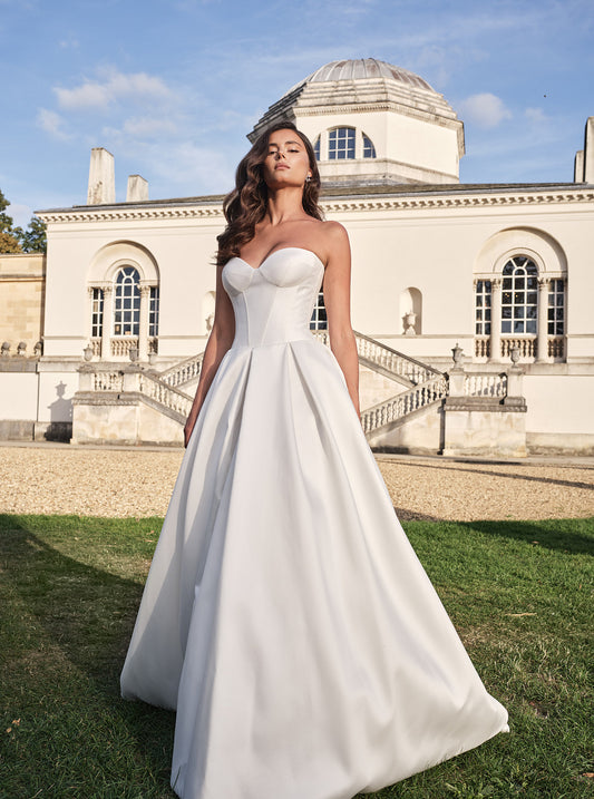 SUZANNE NEVILLE 2026 SELOURA WEDDING DRESS