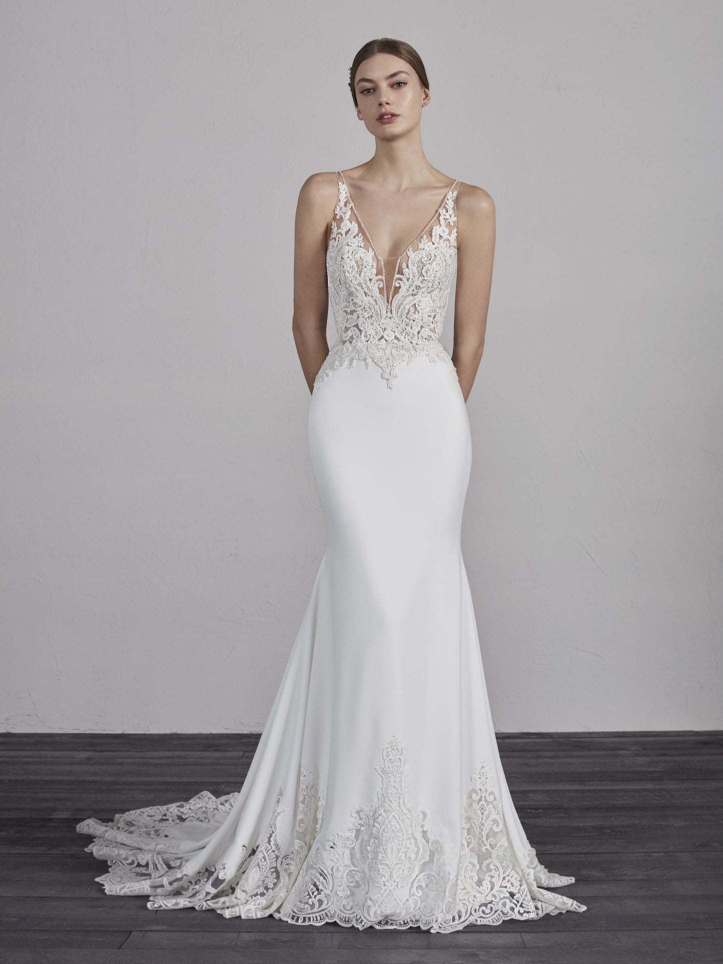 PRONOVIAS ERANDI WEDDING DRESS - SAMPLE SALE