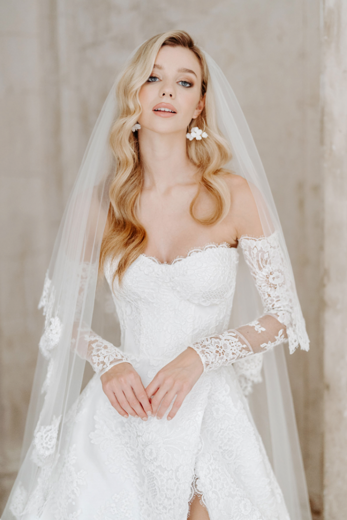 SUZANNE NEVILLE 2023 WELLESLEY WEDDING DRESS