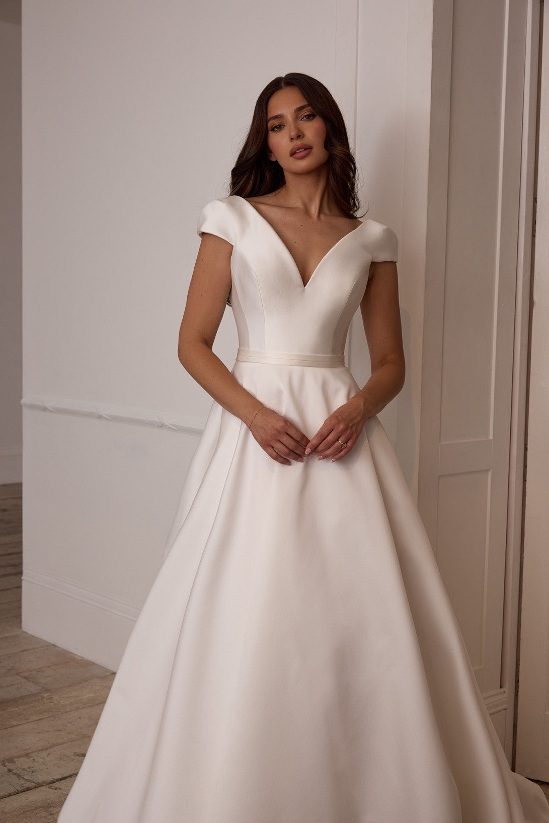 SUZANNE NEVILLE 2025 HALCYON WEDDING DRESS