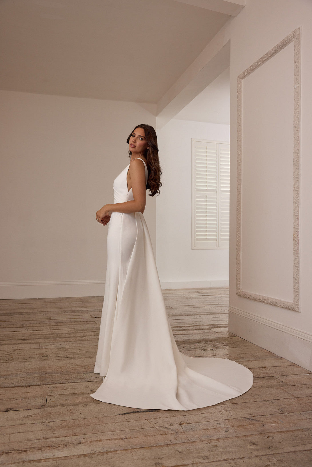 SUZANNE NEVILLE 2025 MORINGA WEDDING DRESS