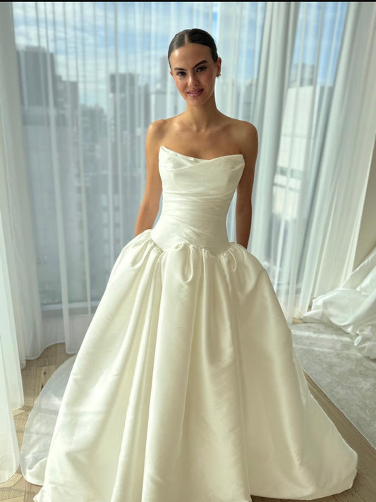 MARIANA HARDWICK ALLERGA WEDDING DRESS