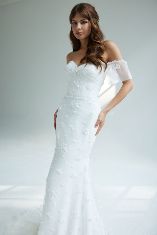 SUZANNE NEVILLE 2023 TIERRA WEDDING DRESS