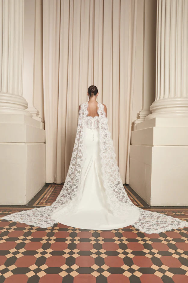 JANE HILL LAINE WEDDING DRESS
