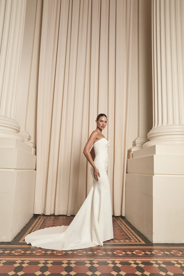 JANE HILL WAVERLY WEDDING DRESS