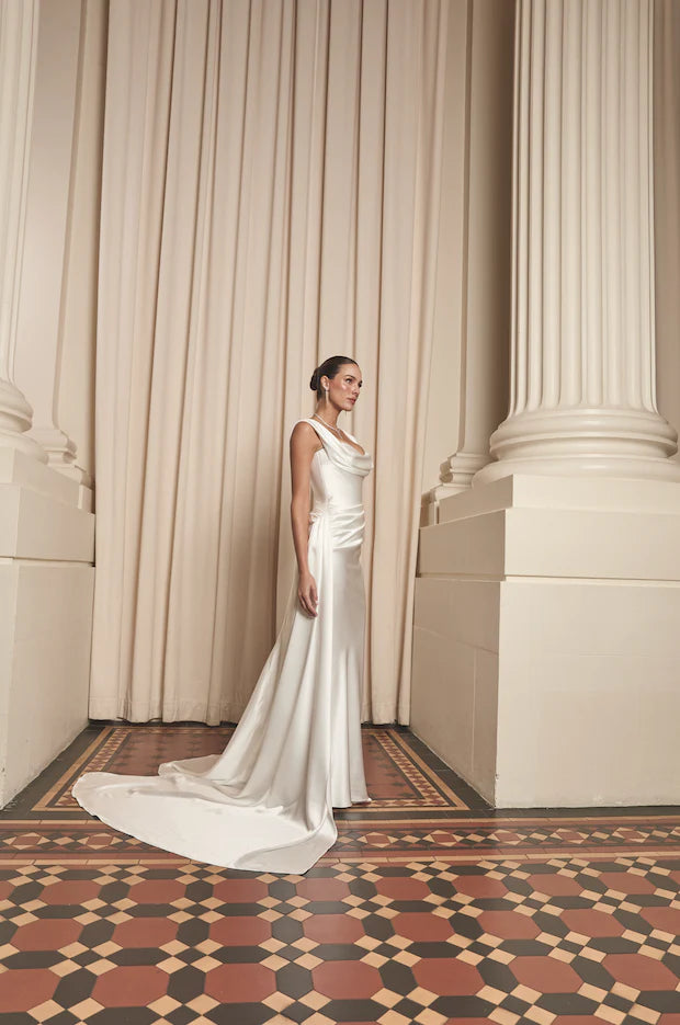 JANE HILL WOODS WEDDING DRESS