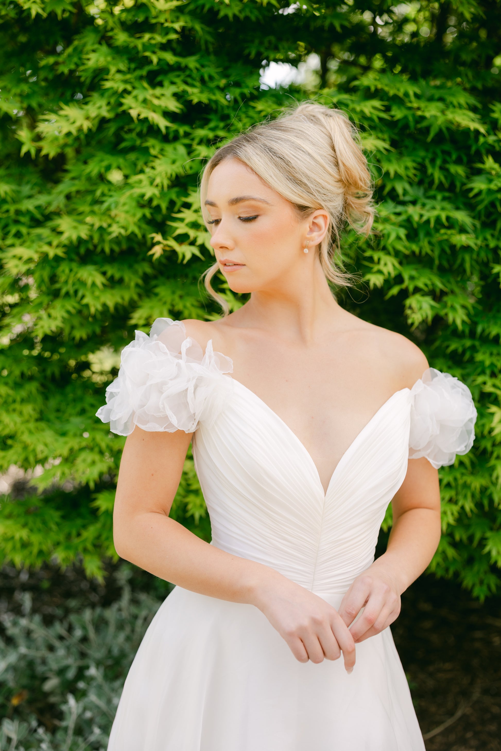 SUZANNE NEVILLE 2025 BEGONIA WEDDING DRESS