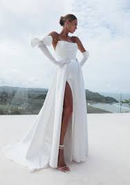 TRUNK SHOW | MARIANNA HARDWICK EMERY WEDDING DRESS
