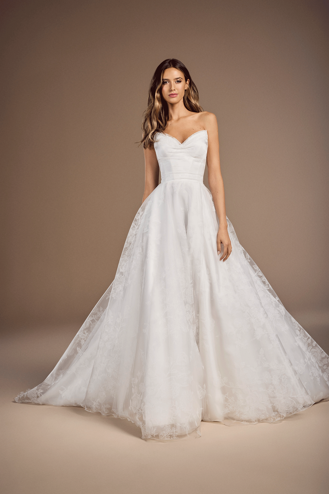 SUZANNE NEVILLE 2024 ROSSINI WEDDING DRESS