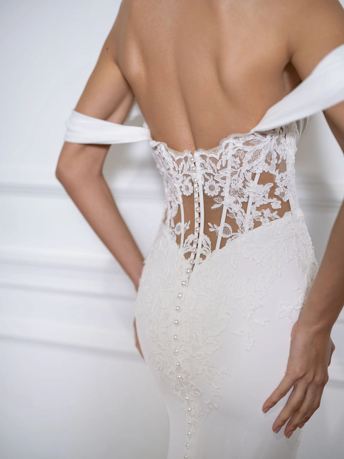 AVENUE BY JOSEPHINE SCOTT CHLOE WEDDING DRESS